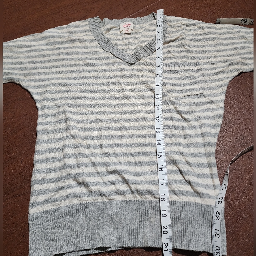 Striped V-Neck Sweater - Picture 4 of 6